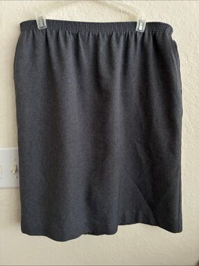 Women's Charcoal Elastic-Waist Pencil Skirt